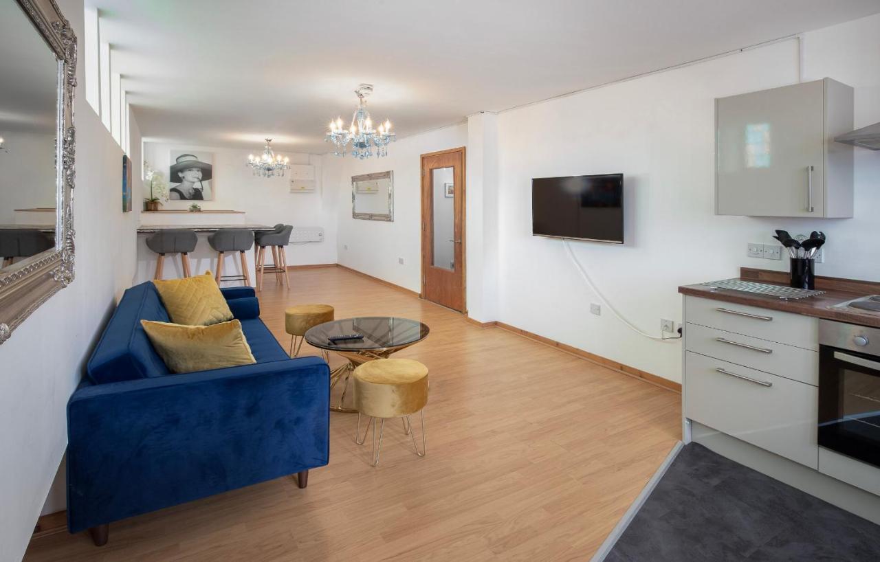 Elegant Church Conversion Close To Blackpool Tower Bagian luar foto